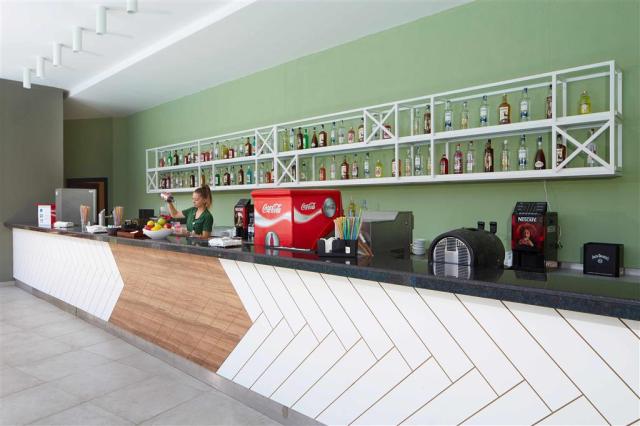 Marvel - bar - letecký a autobusový zájazd CK  - Bulharsko, Sln
