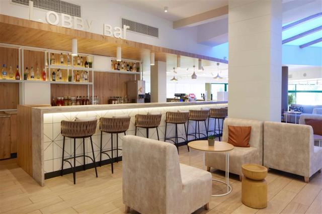 Marvel - lobby bar - letecký a autobusový zájazd CK  - Bulharsk