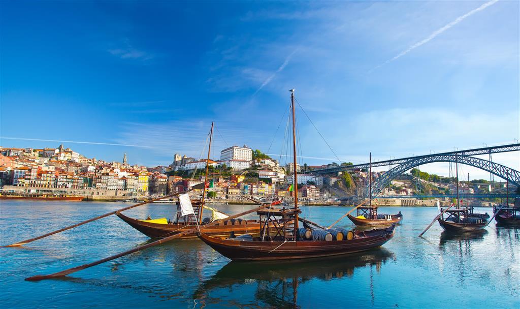 CK , Letecký poznávací zájazd,Porto plnými dúškami, starý príst
