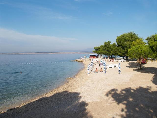 Holiday Resort Ad Turres - pláž - autobusový zájazd CK  - Chorv