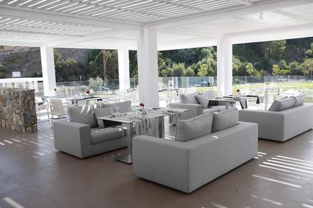 Hotel Lindos Breeze Beach hotel - bar - letecký zájazd CK  - Ki