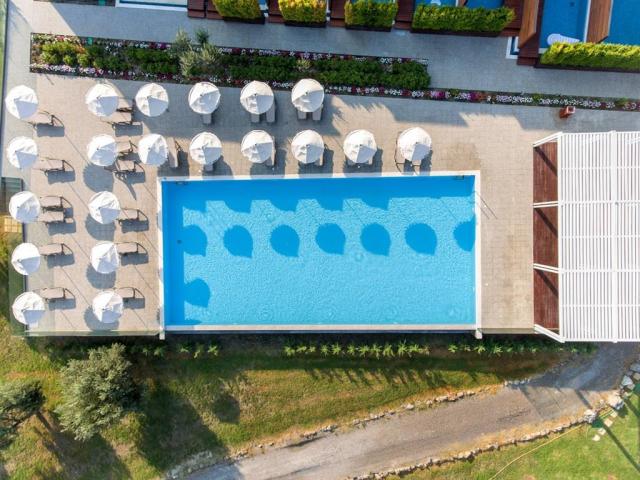 Hotel Lindos Breeze Beach hotel - hotelový rezort - letecký záj