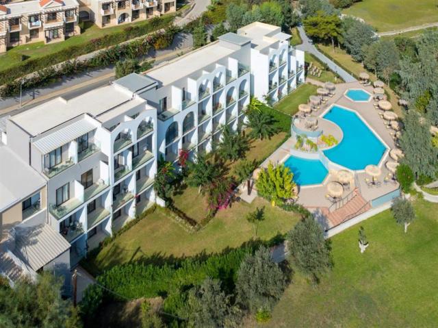 Hotel Lindos Breeze Beach hotel - hotelový rezort - letecký záj