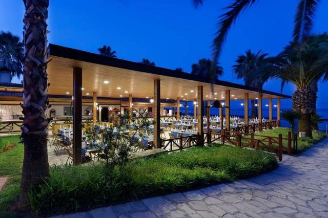 Hotel Meryan - reštaurácia - letecký zájazd CK  - Turecko, Okur