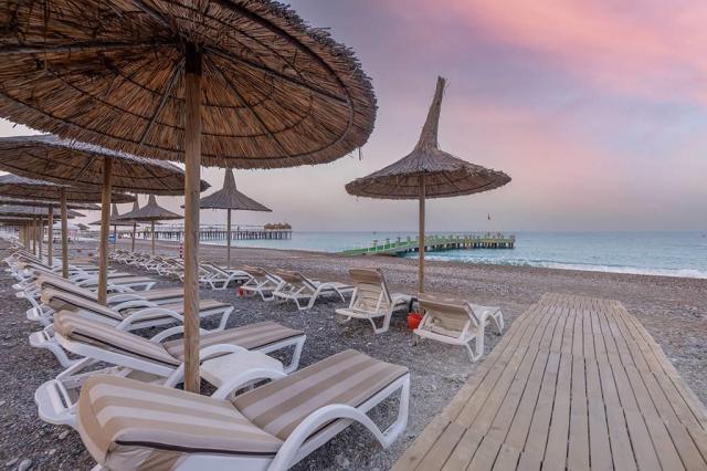 Hotel Meryan - pláž - letecký zájazd CK  - Turecko, Okurcalar