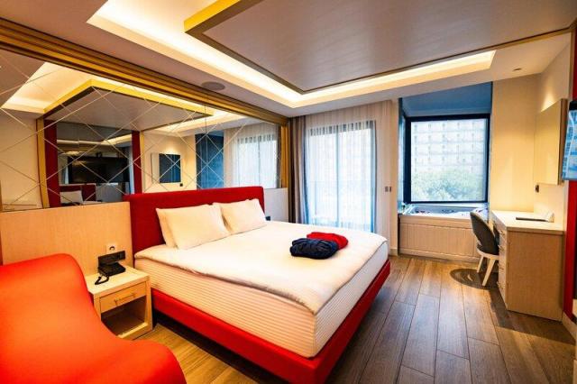 Granada Luxury Red- izba - letecký zájazd CK  - Turecko, Avsall