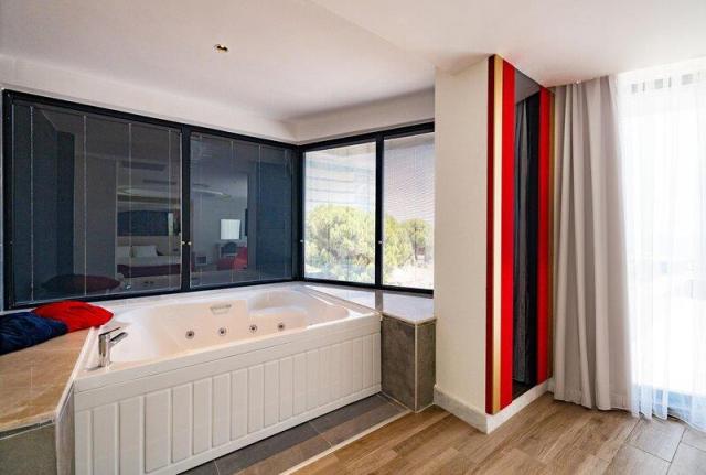 Granada Luxury Red- izba - letecký zájazd CK  - Turecko, Avsall