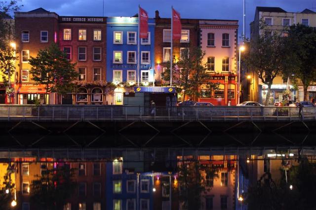Okruh Írskom, letecký poznávací zájazd, Dublin a Mohérske útesy
