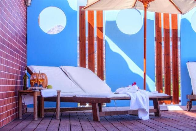 Lino Mare Boutique Hotel - terasa na sĺnenie - letecký zájazd C