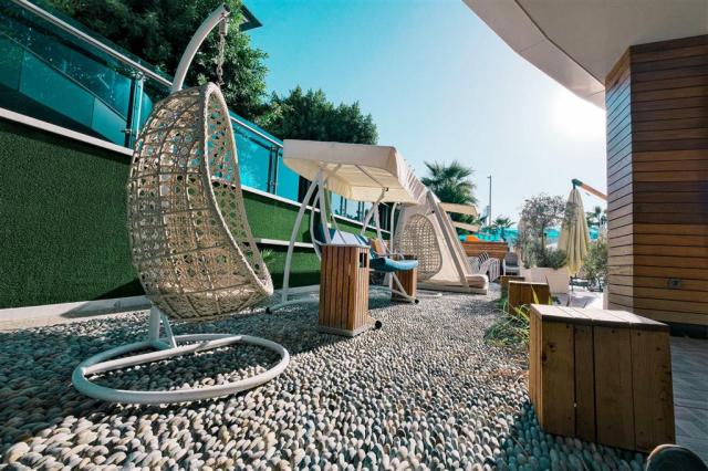 Sunprime C-lounge - terasa - letecký zájazd  - Turecko, Alanya