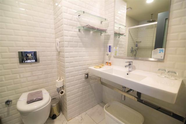 Sunprime C-lounge - kúpeľňa - letecký zájazd  - Turecko, Alanya