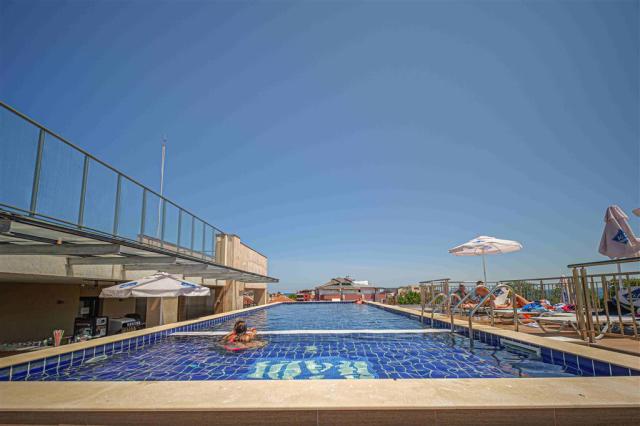 Cinema Hotel - bazén - letecký a autobusový zájazd CK  - Bulhar