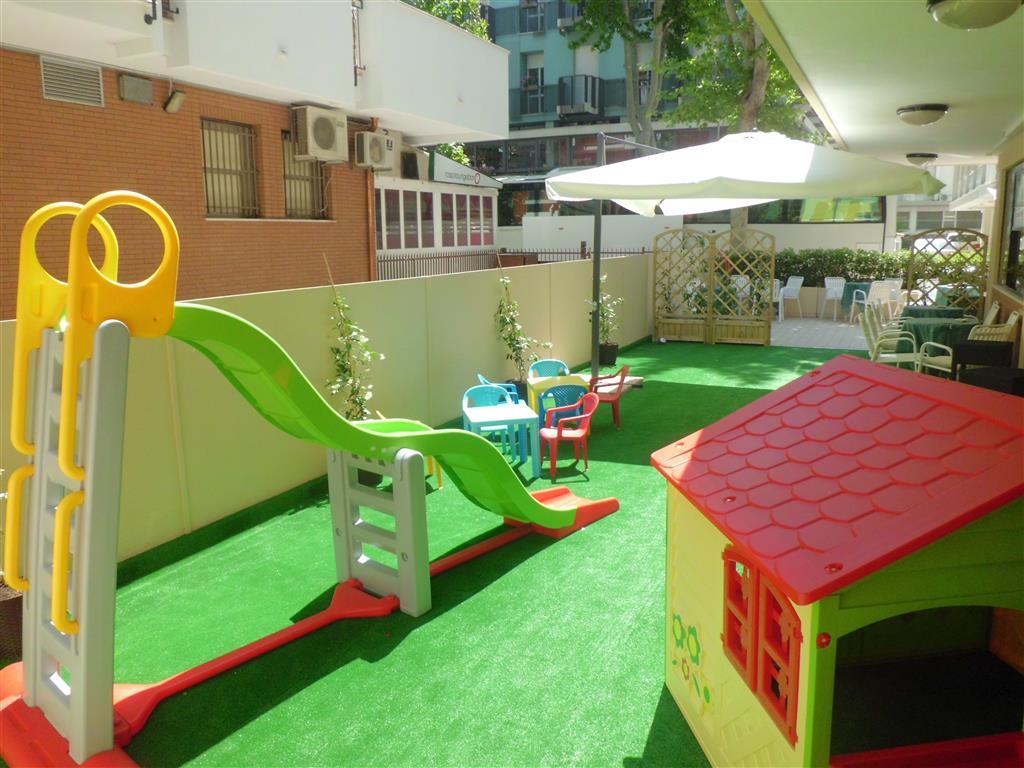Hotel SENYOR Rimini Taliansko, pobyty a zájazdy individuálnou a