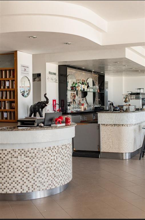 Hotel LEONE - Rimini - Taliansko - zájazdy individuálnou a autl