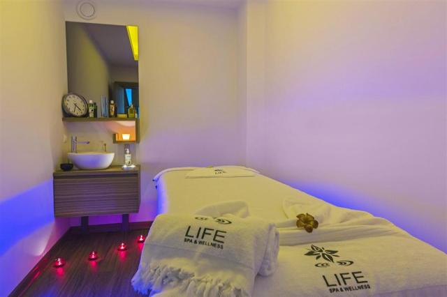 Labranda Mares Marmaris - hotel - letecká zájazd CK  - Turecko,