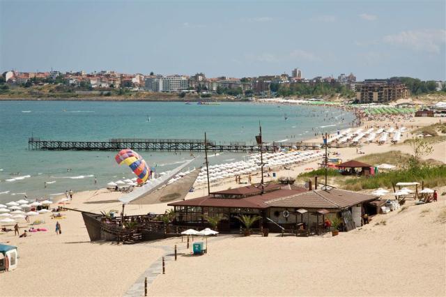 Burgas Beach - pláž - letecký a autobusový zájazd CK  - Bulhars
