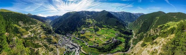 CK , Letecké poznávacie zájazdy,  Andorra, Girona a Katalánsko,