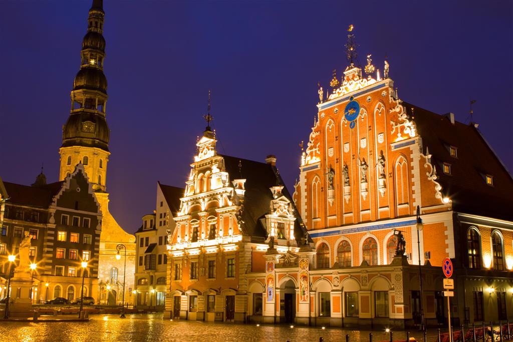 Letecké poznávacie zájazdy CK , Pobaltské mestá a Helsinki, Lot