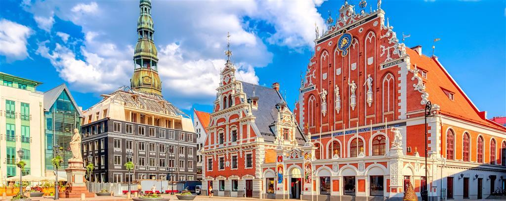 Letecké poznávacie zájazdy CK , Pobaltské mestá a Helsinki, Lot