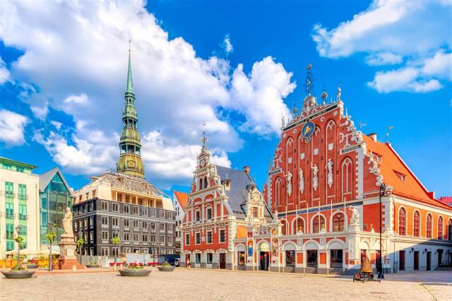 Letecké poznávacie zájazdy CK , Pobaltské mestá a Helsinki, Lot