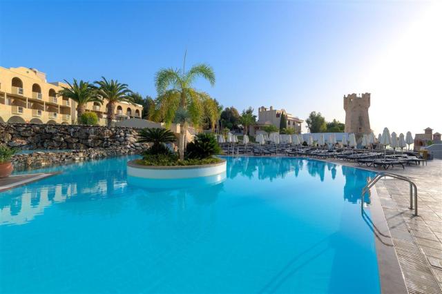 Hotel Lindos Royal Resort - bazén - letecký zájazd CK  - Vlycha
