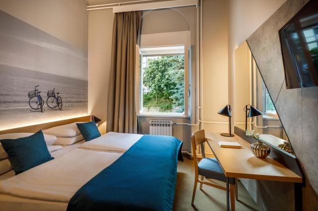 economy Double Room city view (2+0)