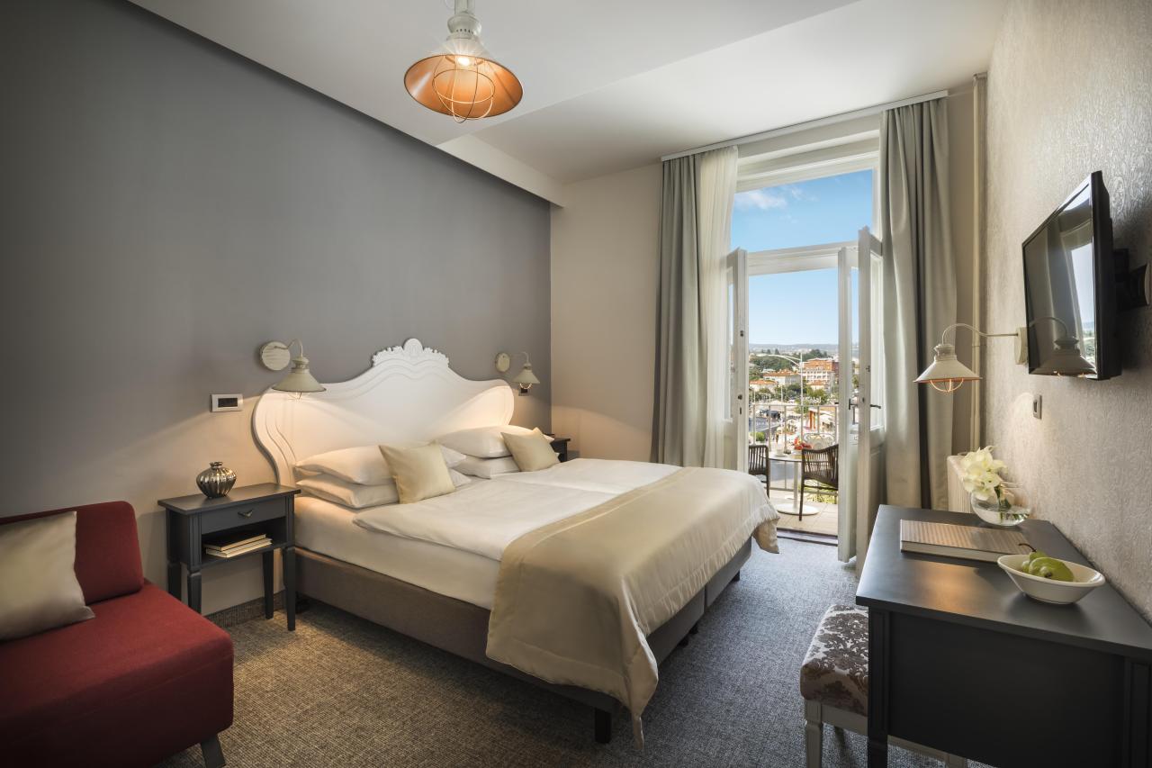 standard Double Room street view (2+0)