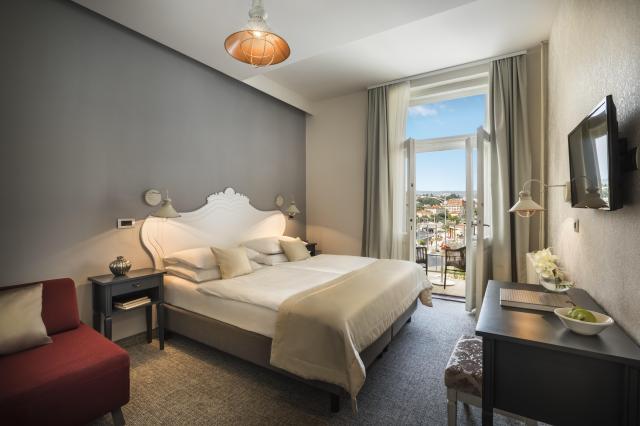 standard Double Room street view (2+0)