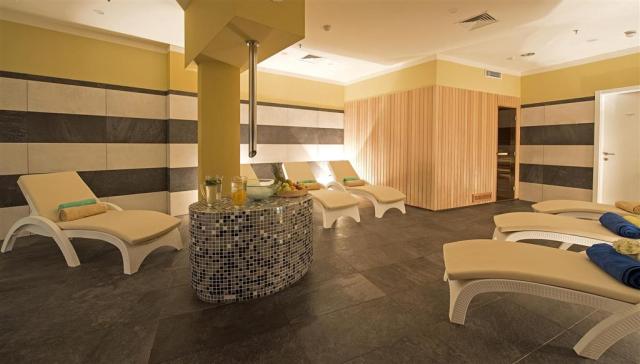 Resort Crvena Luka Hotel - zájazd CK  - Chorvátsko - Biograd na