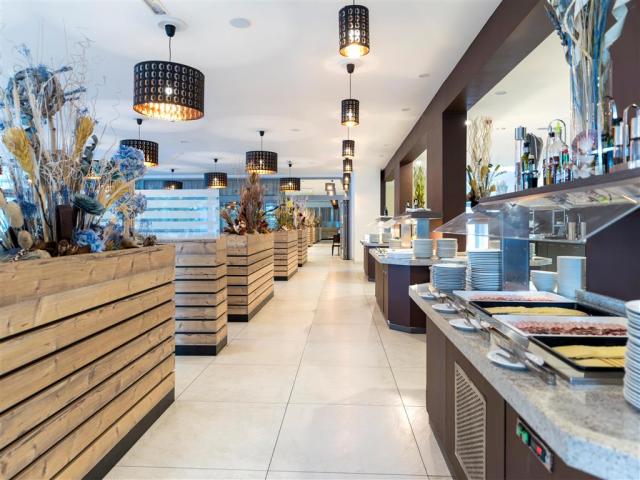 Resort Crvena Luka Hotel - zájazd CK  - Chorvátsko - Biograd na
