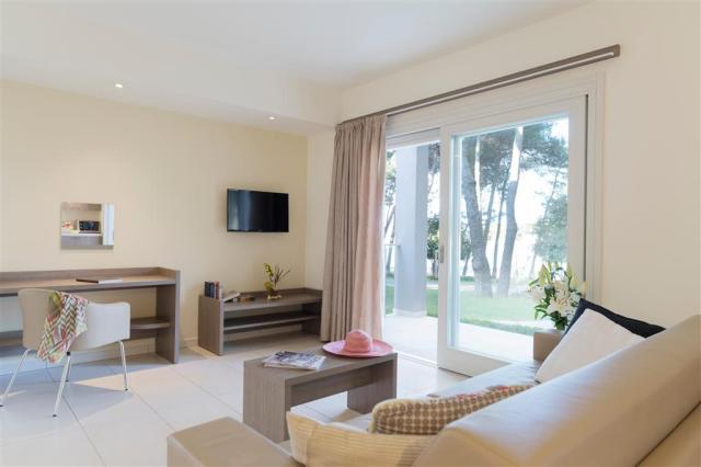 Resort Crvena Luka Hotel - zájazd CK  - Chorvátsko - Biograd na