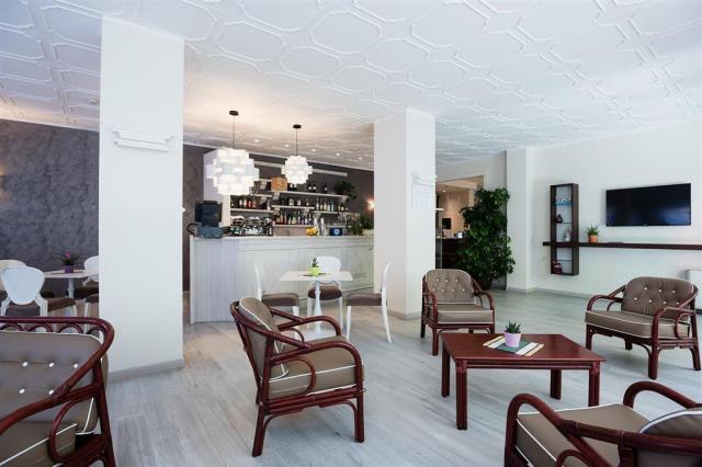 Hotel & Aparthotel Olimpia - zájazd CK  - Taliansko - Bibione