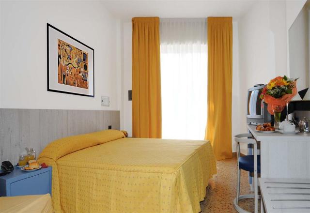 Hotel & Aparthotel Olimpia - zájazd CK  - Taliansko - Bibione
