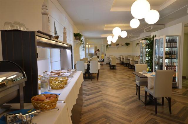 Hotel & Aparthotel Olimpia - zájazd CK  - Taliansko - Bibione