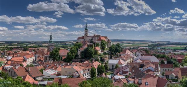 CK , autobusový poznávací zájazd, Morava, Mikulov - panoráma me