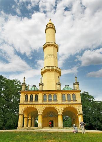 CK , autobusový poznávací zájazd, Morava, Lednice, minaret