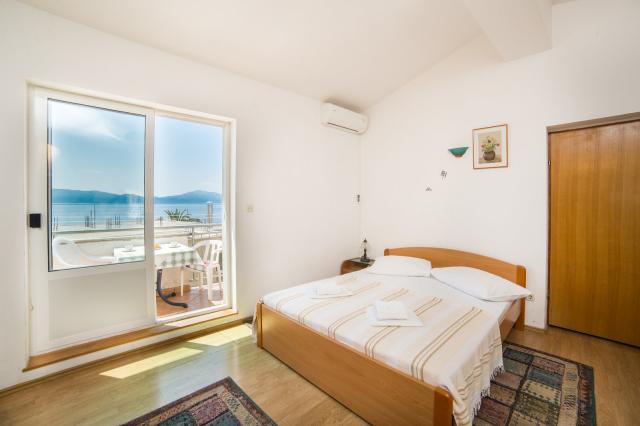 Dovolenka / zájazdy / cestovanie, Chorvátsko, Gradac, apartmány