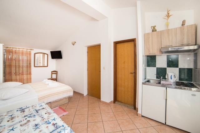 Dovolenka / zájazdy / cestovanie, Chorvátsko, Gradac, apartmány