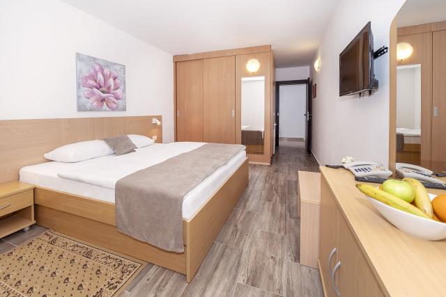 Dovolenka / zájazdy / cestovanie, Chorvátsko, ostrov Krk, Hotel