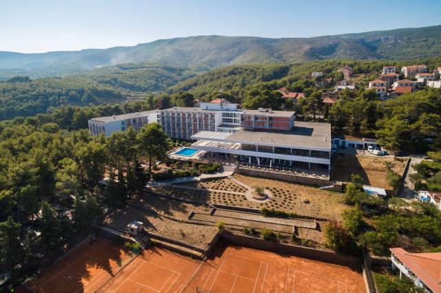 Dovolenka / zájazdy / cestovanie, Chorvátsko, ostrov Hvar, Jels