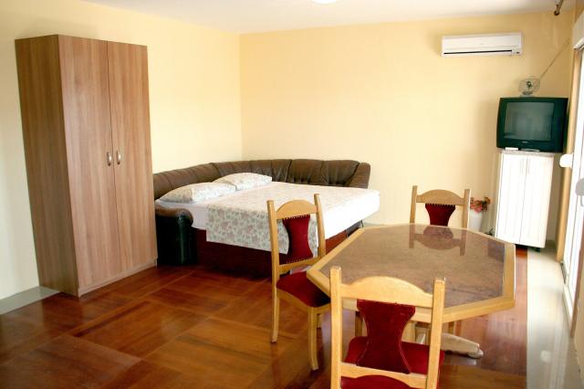 Dovolenka / zájazdy / cestovanie, Chorvátsko, Omiš - Duče - apa