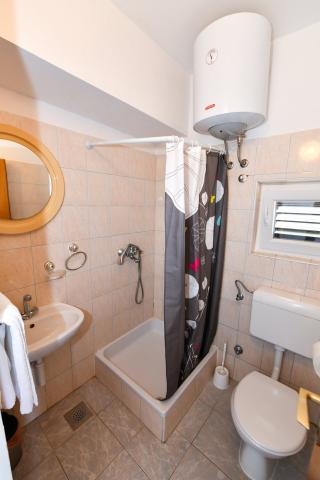 Dovolenka / zájazdy / cestovanie, Chorvátsko, Omiš - Nemira, ap