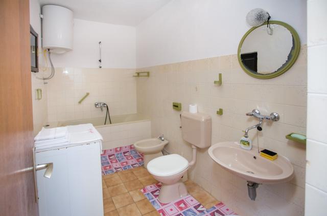 Dovolenka / zájazdy / cestovanie, Chorvátsko, Omiš - Nemira, ap
