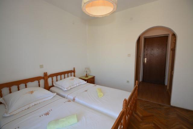 Dovolenka / zájazdy / cestovanie, Chorvátsko, Omiš - Nemira - P
