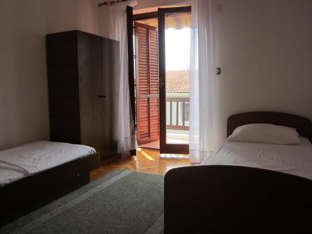 Dovolenka / zájazdy / cestovanie, Chorvátsko, Omiš - Vila Jakov