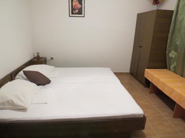 Dovolenka / zájazdy / cestovanie, Chorvátsko, Omiš - Vila Jakov