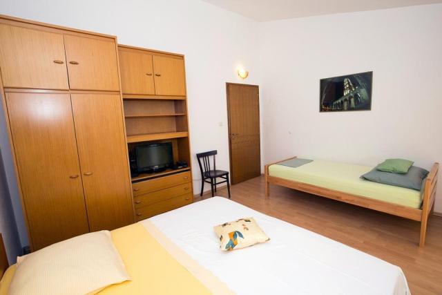 Dovolenka / zájazdy / cestovanie, Chorvátsko, Omiš - apartmány 