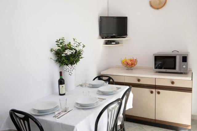 Dovolenka / zájazdy / cestovanie, Chorvátsko, Omiš - apartmány 