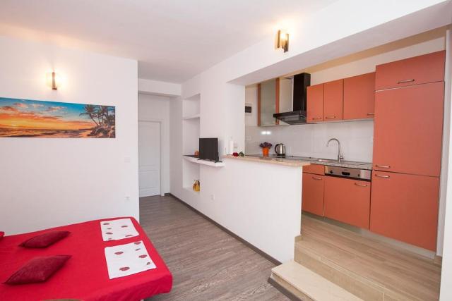 Dovolenka / zájazdy / cestovanie, Chorvátsko, Omiš - apartmány 