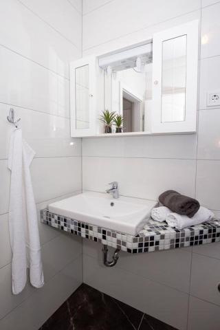 Dovolenka / zájazdy / cestovanie, Chorvátsko, Omiš - apartmány 
